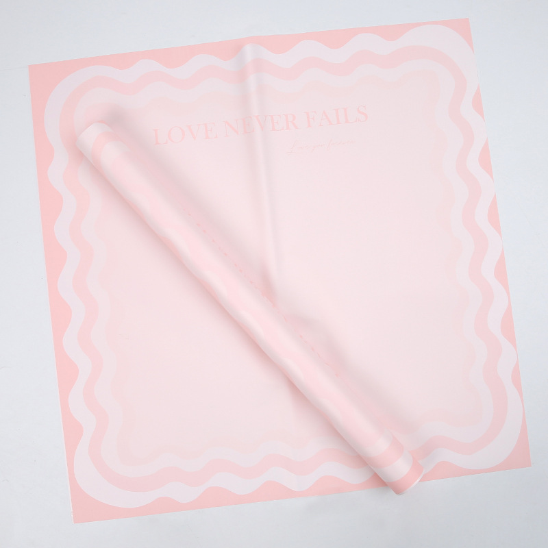ウェーブエッジ付きソリッドフラワー包装紙