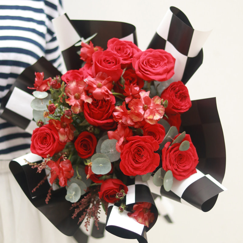 2色の市松模様の花束の包装紙