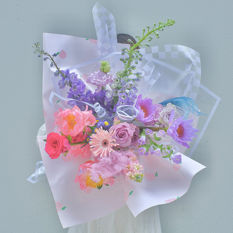 シンプルなフルーツ柄の花束包装紙